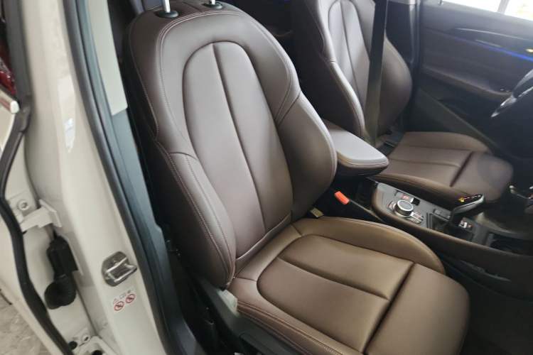 Used BMW X1 2020 sDrive25Li Leading Model
