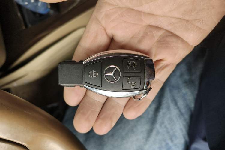 Used Mercedes-Benz S-Class 2012 S 300 L Business-Class Grand Edition
