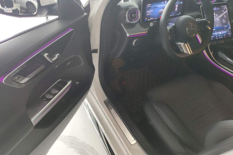 Used Mercedes-Benz C-Class 2024 Second Facelift C 260 L Sport Edition Driver Seat