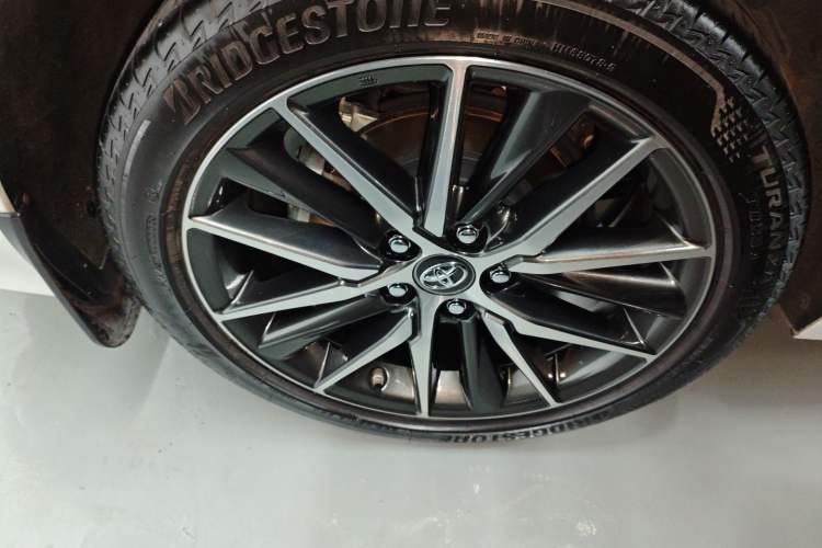 Used Toyota Camry 2021 2.5G Luxury Edition Right Rear Wheel Hub