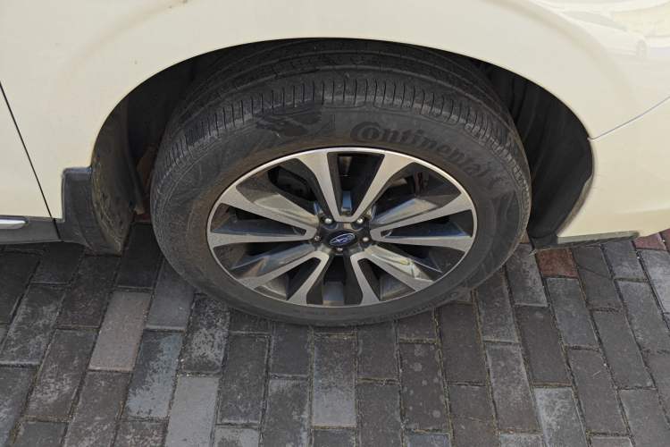 Used Subaru Forester 2016 2.0i Fashion Navigation Edition Right Front Wheel Hub