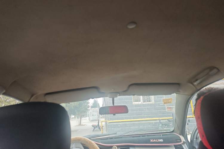 Used FAW Xiali N5 2011 1.3L Manual Luxury Edition Headliner