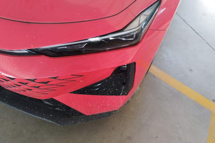 Used Changan UNI-V 2024 1.5T Smart Navigation Version
