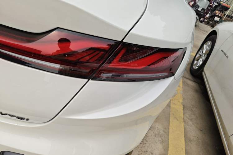 Used MG 7 2023 1.5T DCT Luxurious Supreme Edition