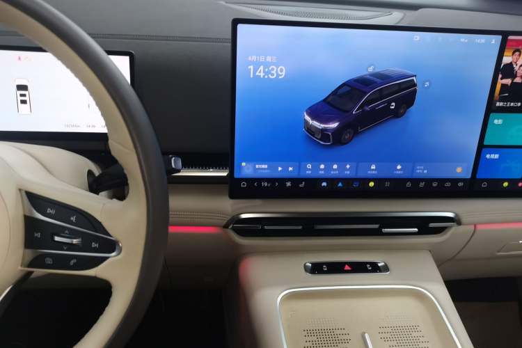 Used VOYAH Dream 2025 PHEV Four-Wheel-Drive Flagship Kunpeng Edition
