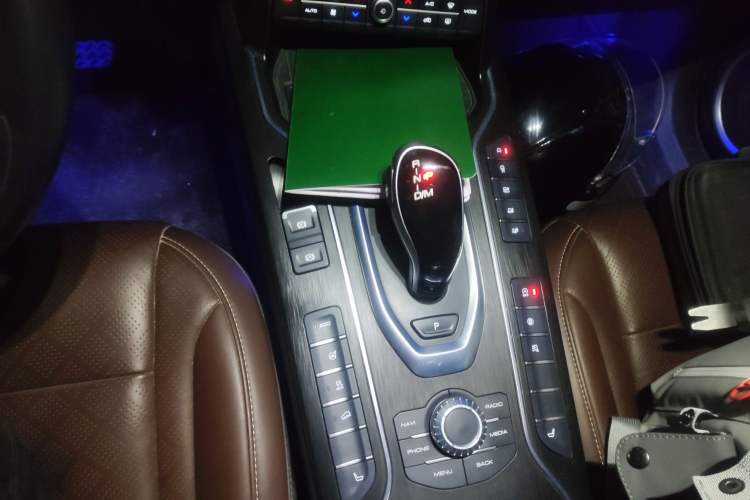 Used Wey VV6 2021 2.0T All-Wheel Drive Zhiyu+