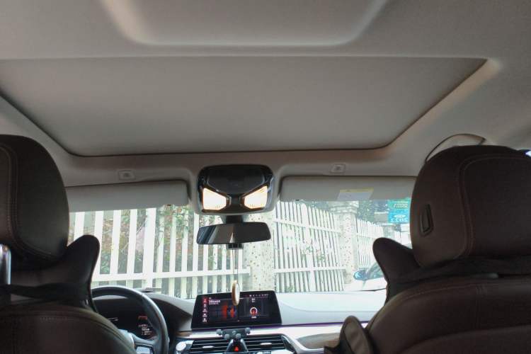 Used BMW 5 Series 2020 525Li Luxury Package
