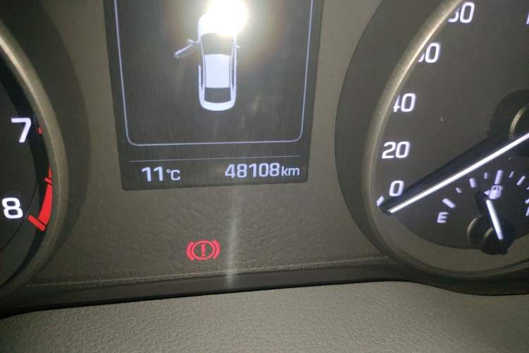 Used Hyundai Elantra (6th Generation / Lingdong) 2016 1.6L Automatic ZhiXuan – Elite Version Odometer Close Up