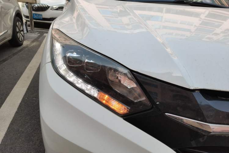 Used Honda Vezel 2018 1.5L CVT 2WD Technology Elite Model Right Front Headlight