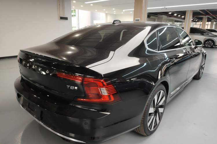 Used Volvo S90 New Energy 2024 Plug-in Hybrid Four-Wheel Drive Long-Range Luxury Smart Edition
