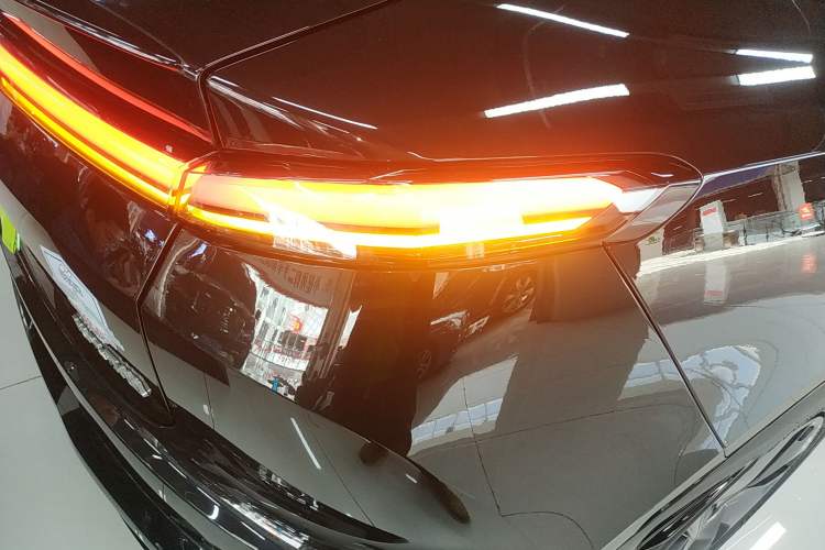 Used ONVO L60 2024 60 kWh Rear-Drive Version