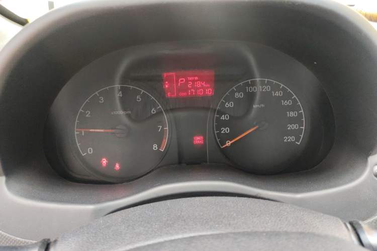 Used Hyundai Verna (older generation) 2014 1.4L Automatic Smart GLS Instrument Cluster