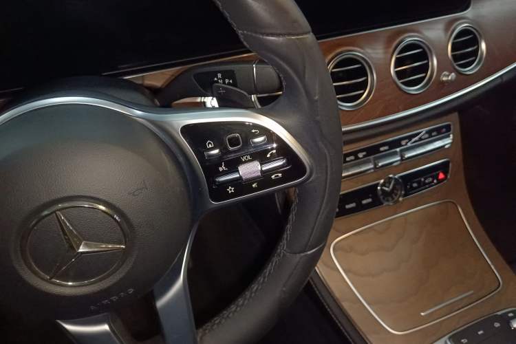 Used Mercedes-Benz E-Class 2020 E 260 L