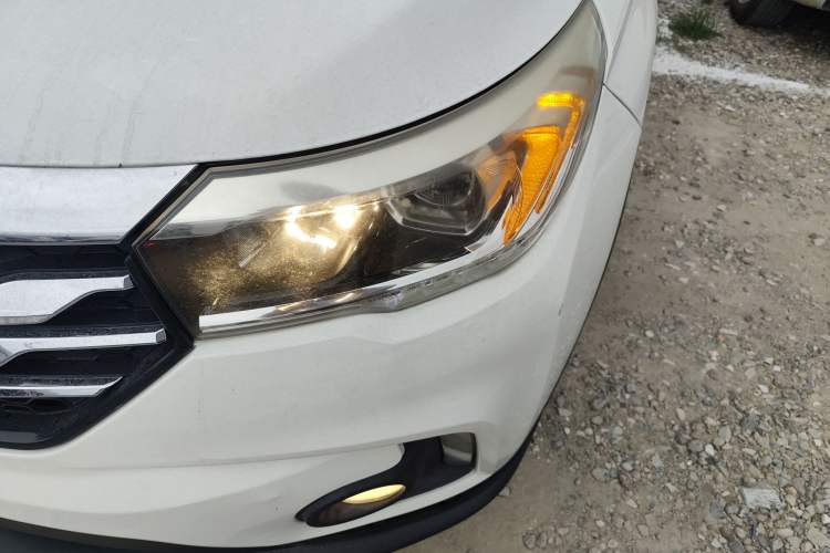 Used GAC Trumpchi GS4 2017 235T Automatic Two-Wheel Drive Elite Edition Left Front Headlight