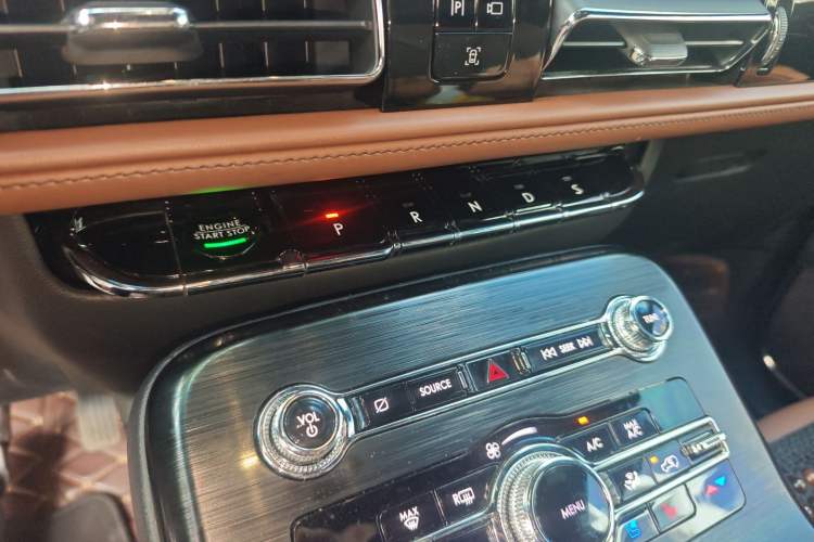 Used Lincoln Nautilus 2021 2.0T Four-Wheel Drive Luxury Edition