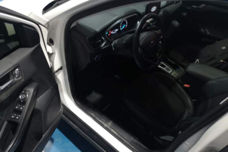 Used Ford Focus 2019 Hatchback EcoBoost 180 Automatic Trendy Model
