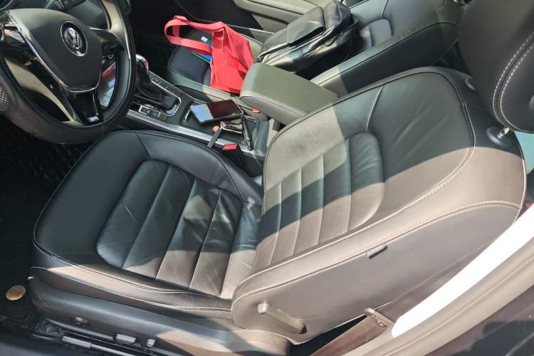 Used Volkswagen Passat 2015 1.8TSI Automatic Prestige Edition