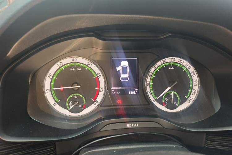 Used Skoda Kodiaq 2017 TSI330 7-Seater Two-Wheel-Drive Luxury Edition Instrument Cluster