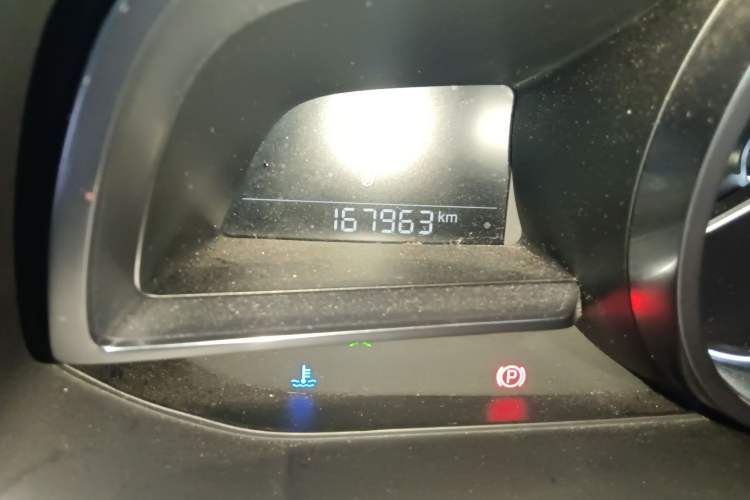 Used Mazda 3 Axela 2017 Sedan 2.0L Automatic Flagship Model China V Standard Odometer Close Up