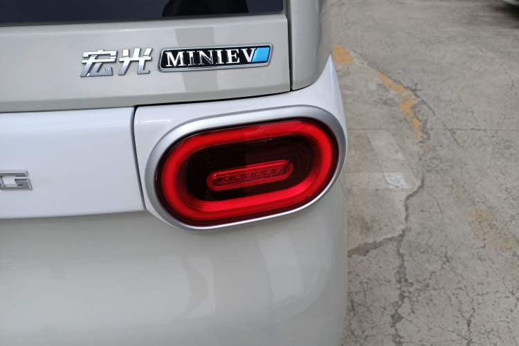 Used Wuling Hongguang MINIEV 2024 3rd Generation 215km Youth Edition Exterior 3