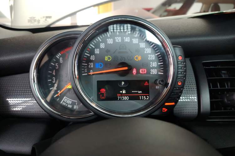 Used MINI MINI 2014 1.5T COOPER Fun