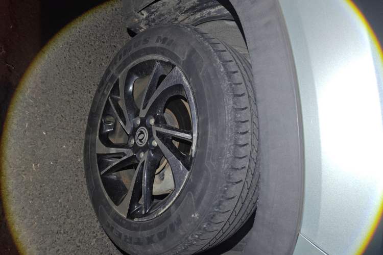 Used Dongfeng Fengon S560 2018 1.8L Manual Comfort 7-Seater Right Front Wheel Hub