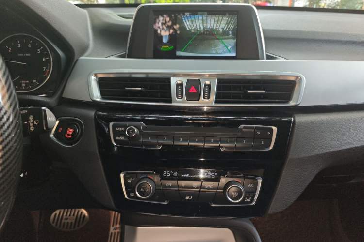 Used BMW X1 2018 sDrive20Li Leading Model