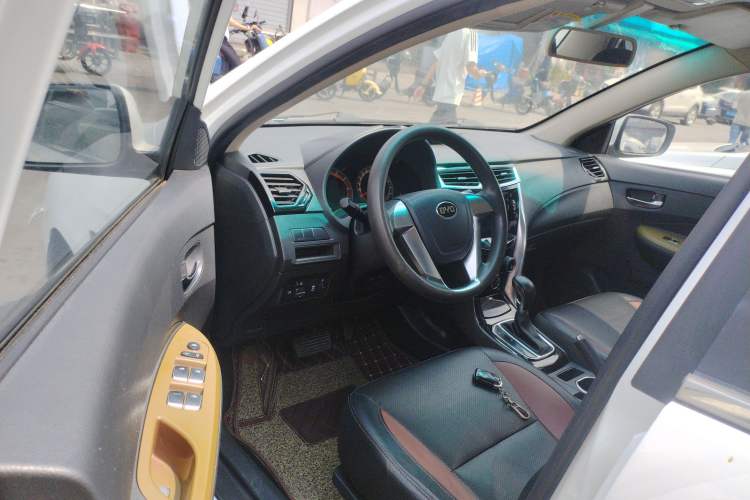 Used BYD F3 2016 1.5L Automatic Luxury Model Driver Seat