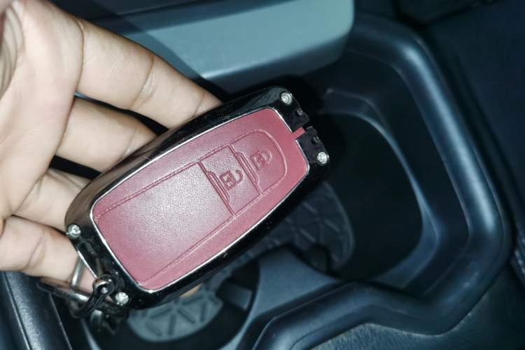 Used Toyota Wildlander 2022 2.0L CVT Two-Wheel Drive Luxury PLUS Edition
