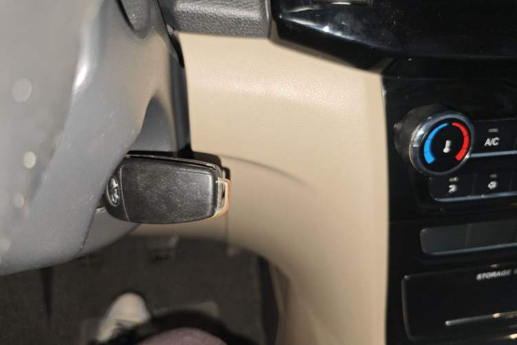 Used Chery E3 2013 1.5L Manual ZhiShang Model