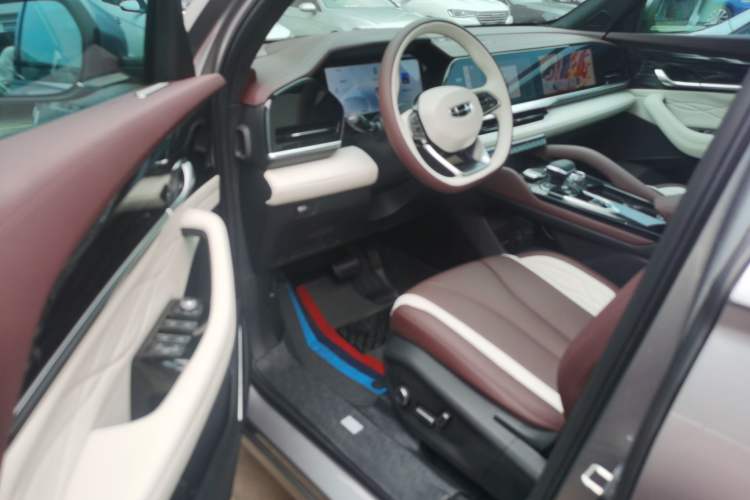 Used Geely Auto Monjaro L 2024 2.0TD High-Power Automatic Two-Wheel Drive Yunqi Version Driver Seat