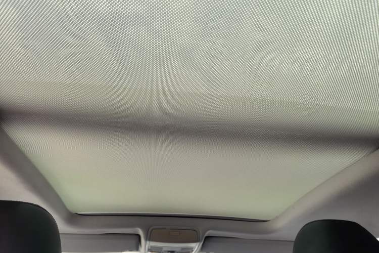 Used Volkswagen Tiguan 2013 1.8 TSI Automatic All-Wheel Drive Luxury Model Headliner