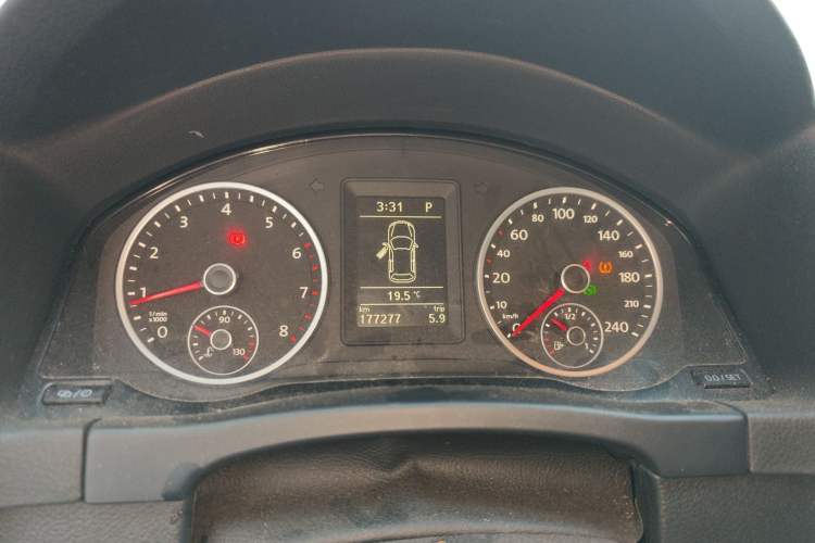 Used Volkswagen Tiguan 2013 1.8 TSI Automatic Two-Wheel Drive Comfort Edition Instrument Cluster