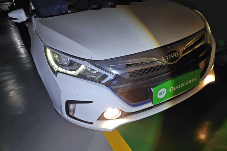 Used BYD Qin New Energy 2015 1.5T Dual-Crown Flagship Plus Edition
