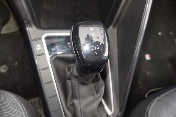 Used Volkswagen Lavida 2023 New Sharp 1.5L Automatic Excellent New Edition