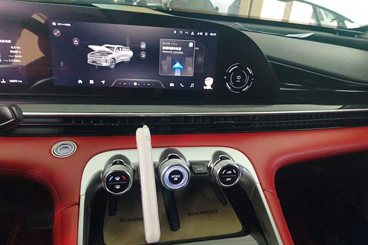 Used EXEED Stellar 2023 400T Four-Wheel Drive Deluxe Edition Audio And AC Panel