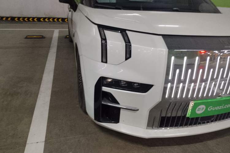 Used Zeekr 009 2022 Revised WE Version Right Front Headlight