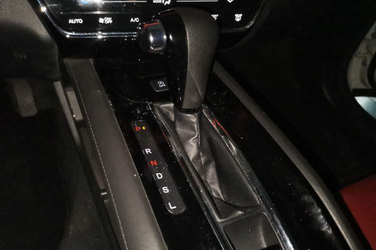 Used Honda Vezel 2020 220 TURBO CVT Elite Edition
