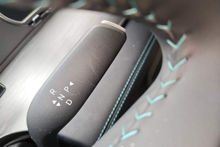 Used BYD Seal 05 DM-i 2026 Model DM-i 210KM Prestigious Version Gear Lever