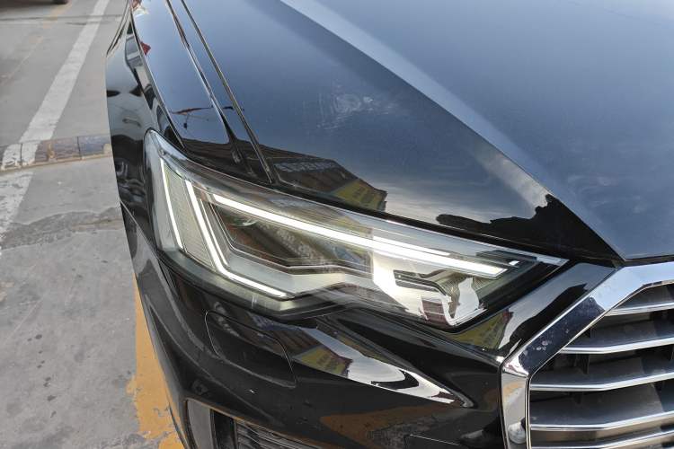 Used Audi A6L 2023 40 TFSI Luxury Dynamic Model Right Front Headlight