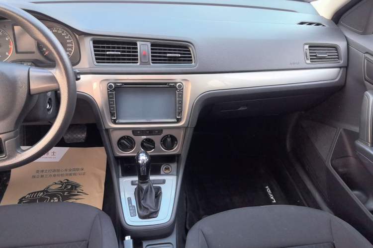 Used Volkswagen Lavida 2013 Revised Classic 1.6L Automatic Fashion Edition