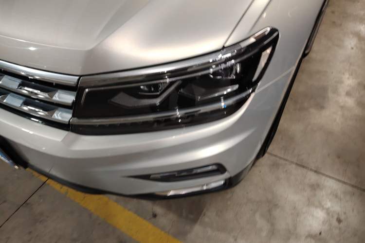 Used Volkswagen Tiguan L 2017 380TSI Automatic All-Wheel-Drive Luxury Edition
