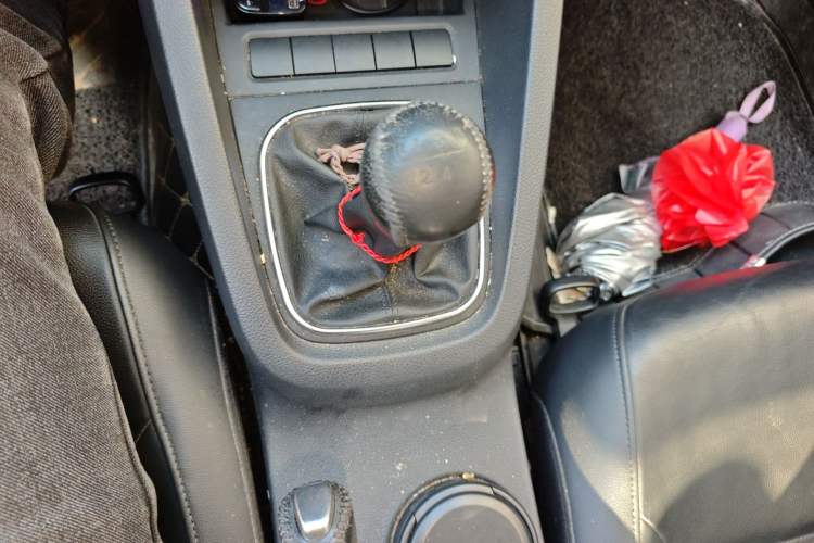 Used Volkswagen Sagitar 2014 1.6L Manual Comfort Model