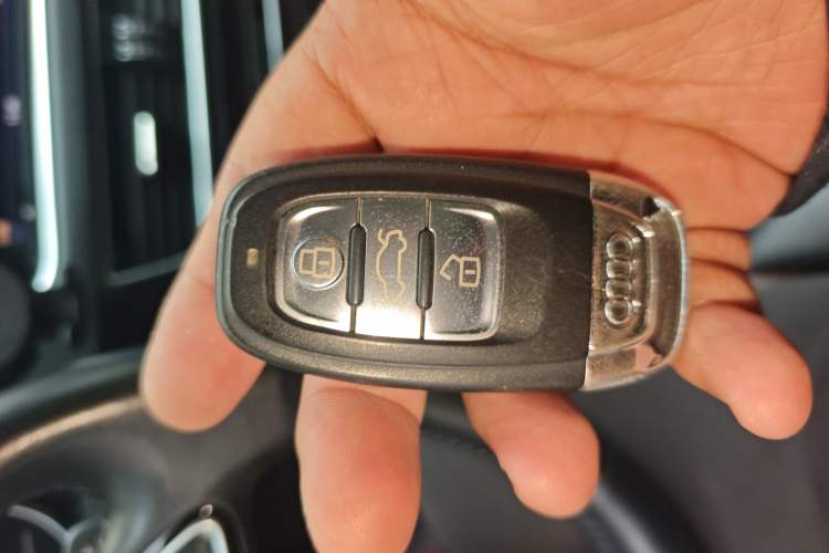 Used Audi Q5 2016 40 TFSI Comfort Model