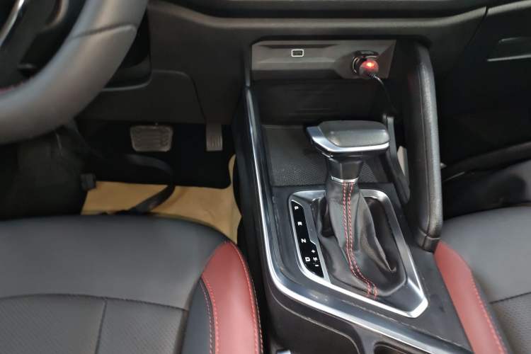 Used Geely Auto Vision X3 2021 PRO 1.5L CVT Deluxe Model Gear Lever