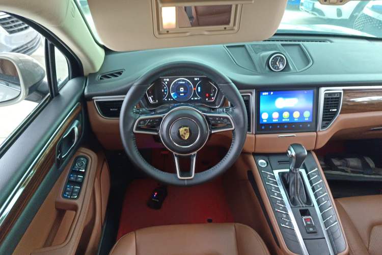 Used Zotye SR9 2017 2.0T Automatic Ultimate Dream Edition
