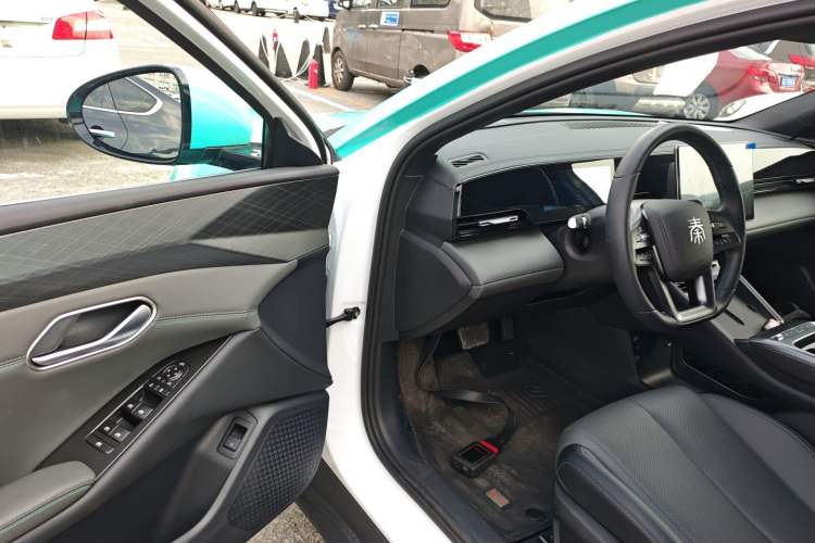 Used BYD Qin L 2025 EV 545KM Beyond Version Interior 3