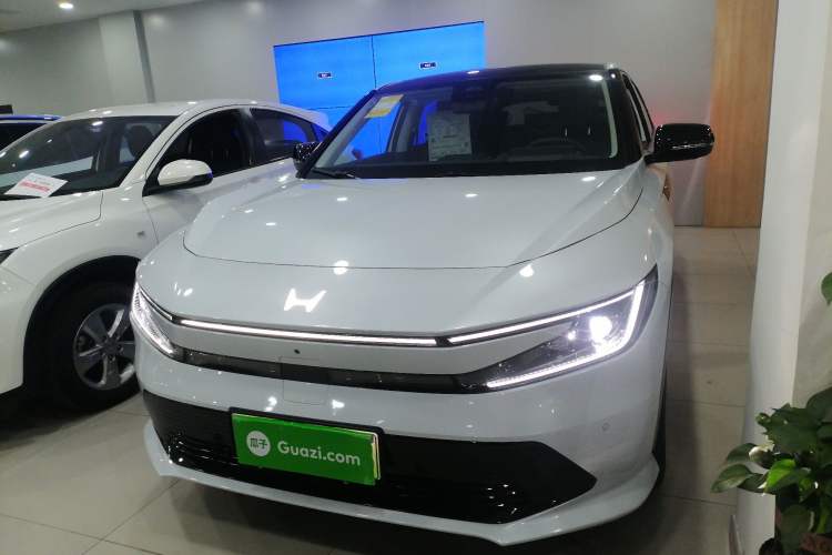 Used Honda P7 2025 Rear-Drive Long-Range Pro
