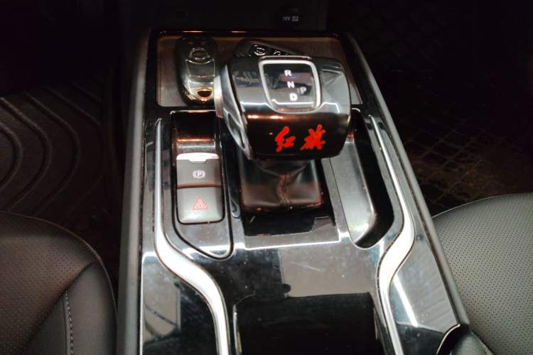 Used Hongqi E-QM5 2022 431 km Charge & Enjoy Edition