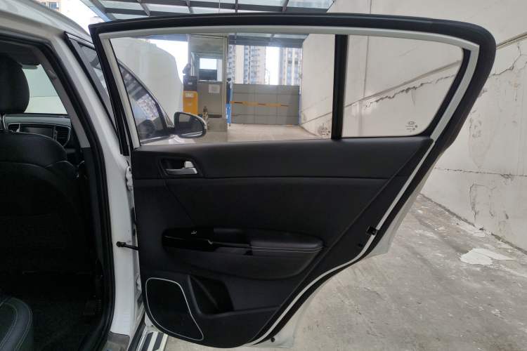 Used Kia KX5 2017 1.6T Automatic Two-Wheel Drive 15th Anniversary Special Edition DLX